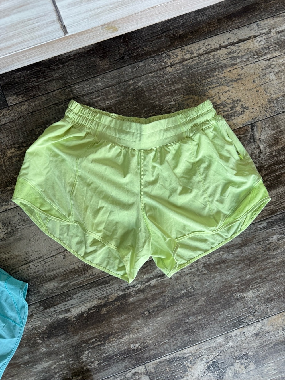 Lululemon blue green hottie hot running shorts - 8 - Picture 5 of 9